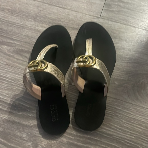 Gucci Marmont Thong Flip Flops - Picture 3 of 8